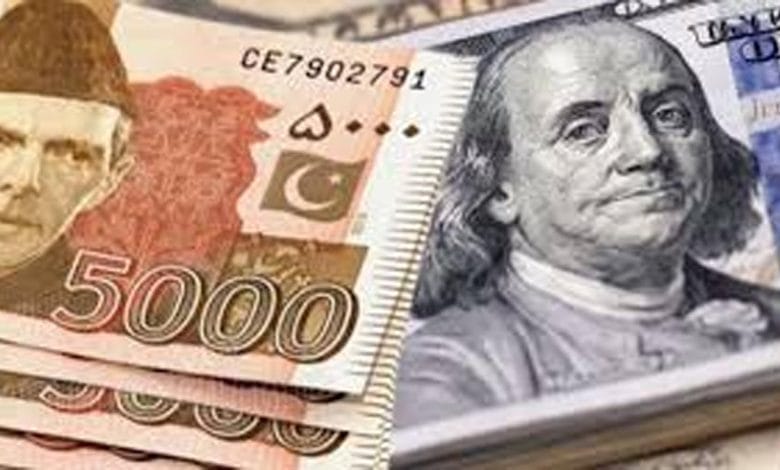 انٹر بینک مارکیٹ میں دوسرے روز بھی ڈالر کی قیمت میں اضافہ
