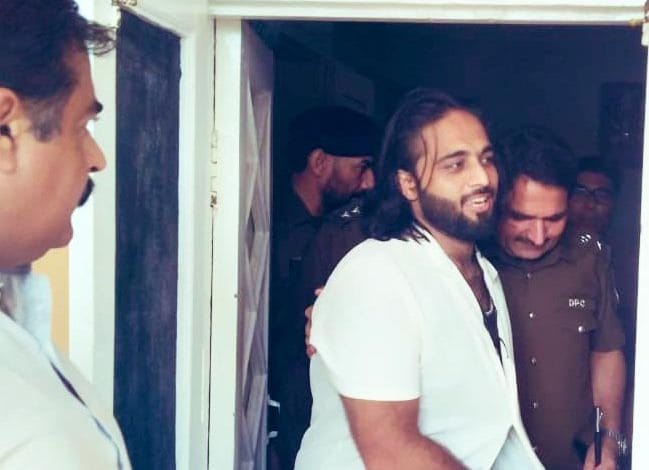 سابق خاتون اول کا بیٹا موسیٰ مانیکا گھریلو ملازم پر فائرنگ کے الزام میں گرفتار