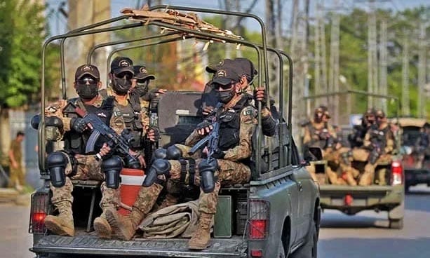 کراچی: چینی کارکنوں پر حملے کا ماسٹر مائنڈ 2 ساتھیوں سمیت ہلاک